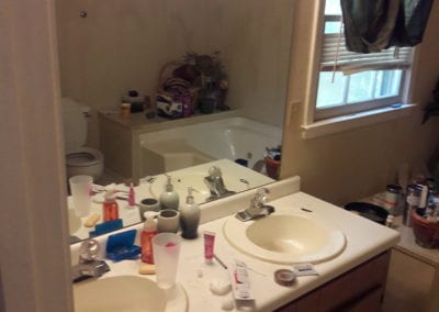 Conyers Master Vanity/Sink/Mirror/Light - Before